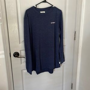 Women’s long sleeve shirt.